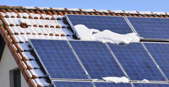 panneaux photovoltaïques en hiver : c'est la luminosité qui compte